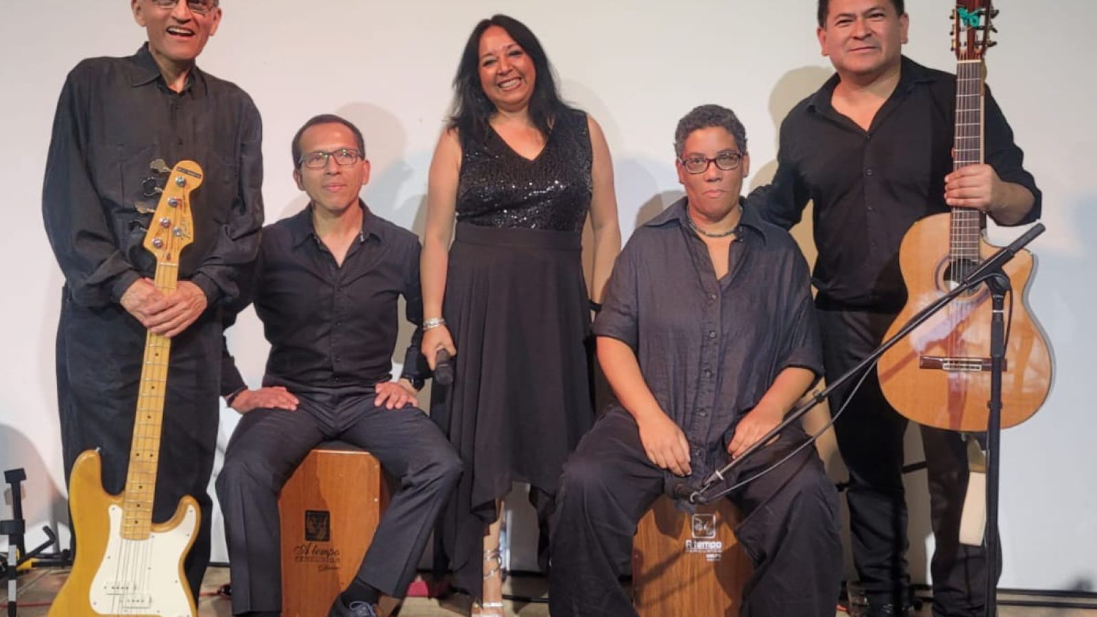 Charo Mendivil & Band