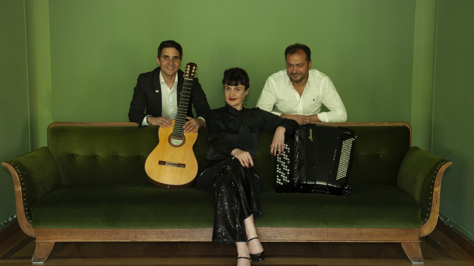 Oana Catalina Chitu Ensemble